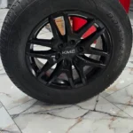 رینگ و لاستیک کی ام سی تی ۸