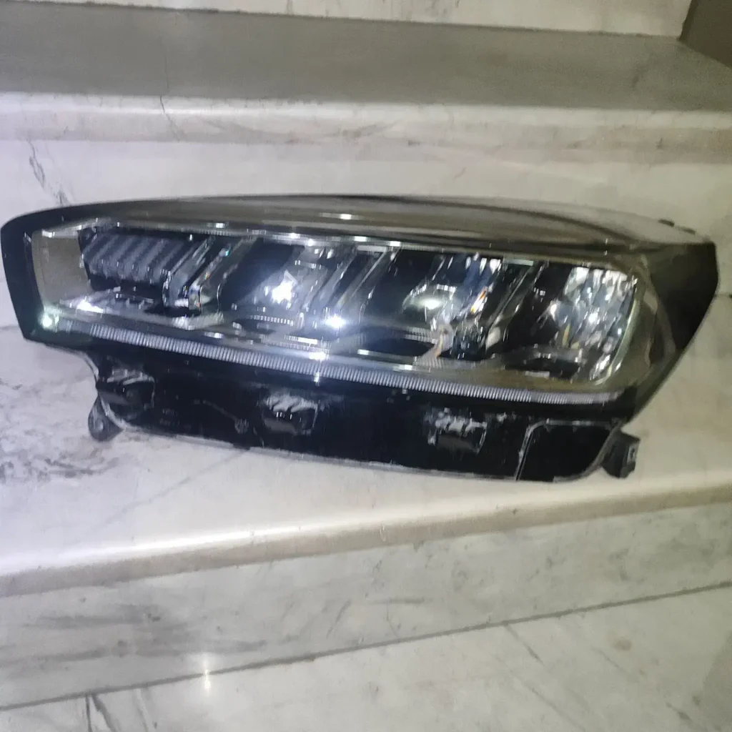 b949dd19396abbca25edbeb15051c3ef__chImage-1