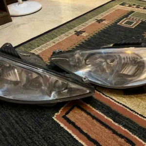 چراغ جلو ۲۰۶ صندوقدار